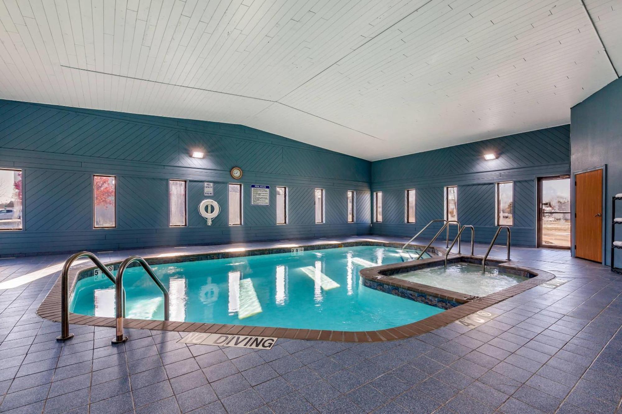 Quality Inn New London Kültér fotó