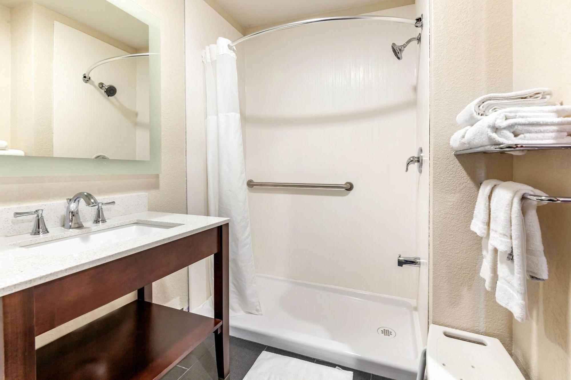 Quality Inn New London Kültér fotó